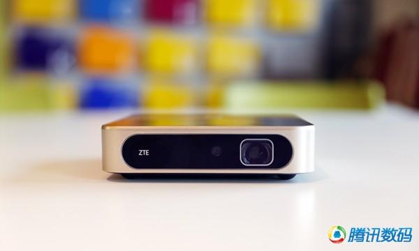 中興Spro2:能當(dāng)充電寶和電視盒的投影儀