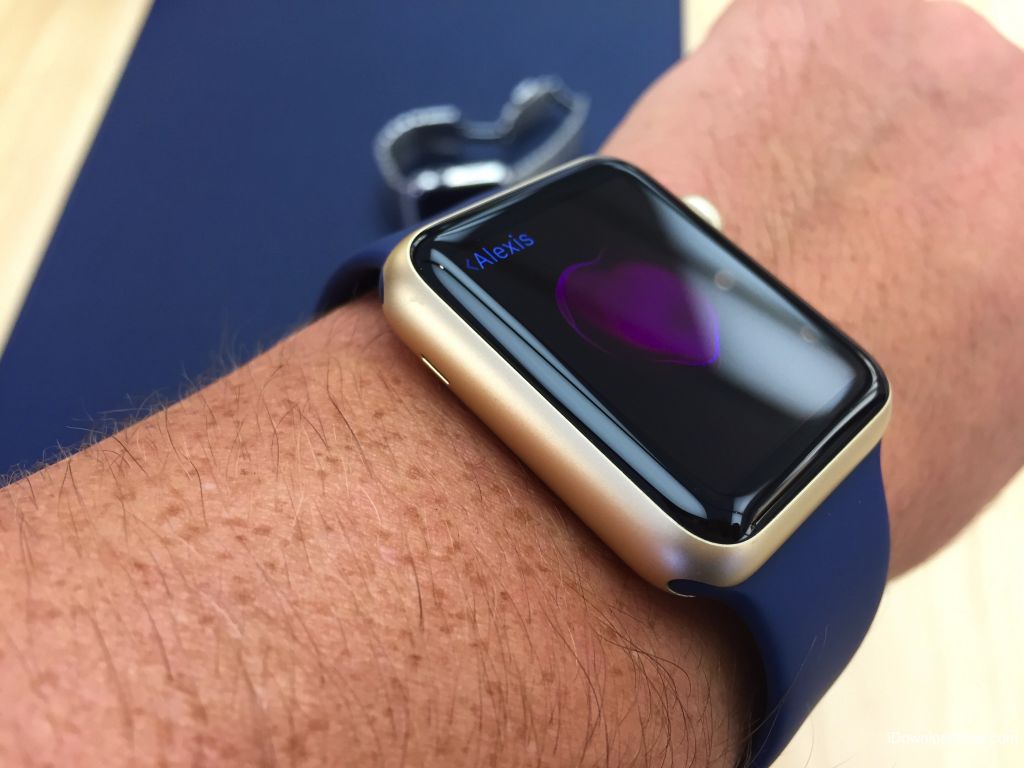 金色和玫瑰金色運(yùn)動版新蘋果Apple Watch圖賞