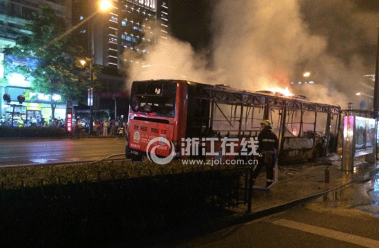 杭州自燃公交車自動滅火器為何失靈？45輛同款車全停運