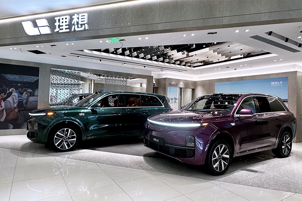 理想汽車(chē)2022年?duì)I收近453億 李想：今年目標(biāo)交付30萬(wàn)輛