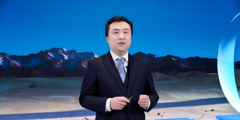 華為數(shù)字能源智能光伏業(yè)務(wù)副總裁、首席營(yíng)銷(xiāo)官鐘明明發(fā)布智能光伏十大趨勢(shì)