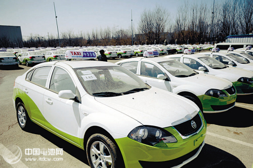 上海計(jì)劃到2015年推廣應(yīng)用1.3萬輛新能源車