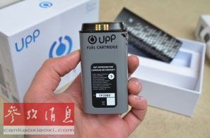英國《新科學家》周刊網站1月7日指出，該電池最早是為沒有輸電干線的非洲部分地區設計的。這一消息是在2014年的拉斯韋加斯國際消費類電子產品展覽會上宣布的。