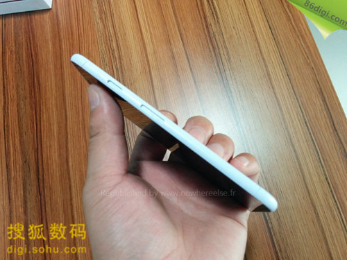 蘋果iPhone 6最新諜照曝光 后蓋或為全鋁合金設計