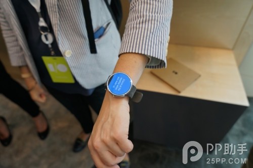 Moto 360上手試用：蘋果iWatch發(fā)布前最漂亮的智能手表
