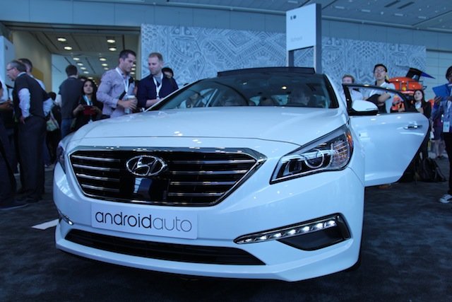 試駕Android Auto汽車：汽車?yán)镅b著一個(gè)Google Now