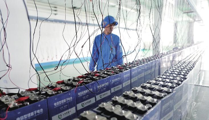 遼寧年產(chǎn)1.5億安時電容型鋰離子電池生產(chǎn)線投產(chǎn)