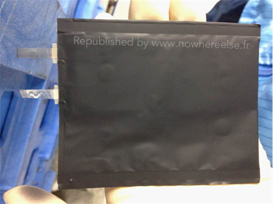 iPhone 6電池曝光 造型怪異多出額外延展空間