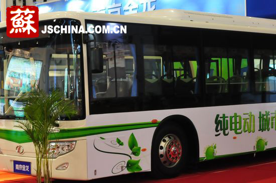 南京出臺(tái)細(xì)則：私家車每輛補(bǔ)3.5萬元 公交車補(bǔ)30萬元