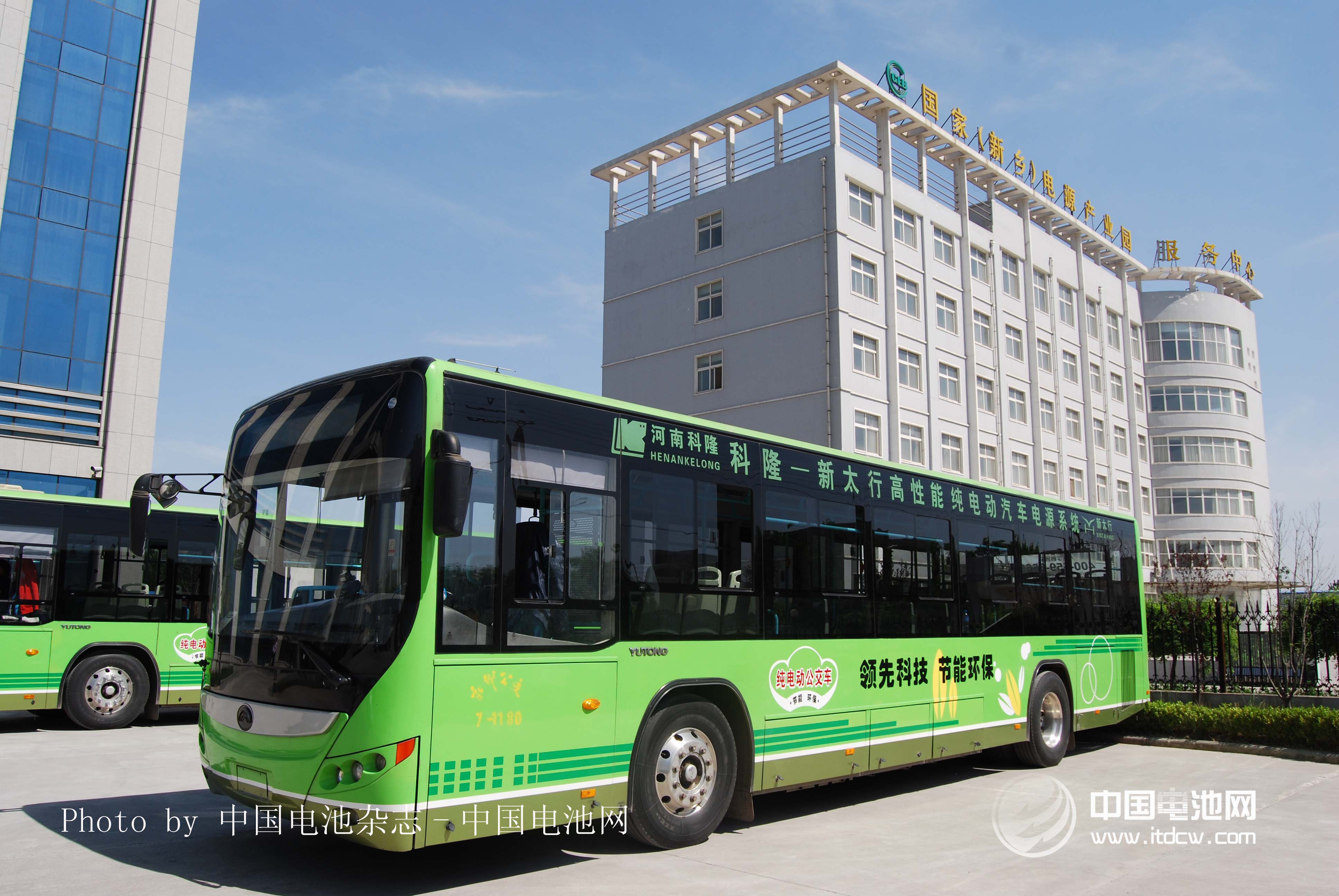 河南省新鄉市計劃到2015年建80座移動充換電站