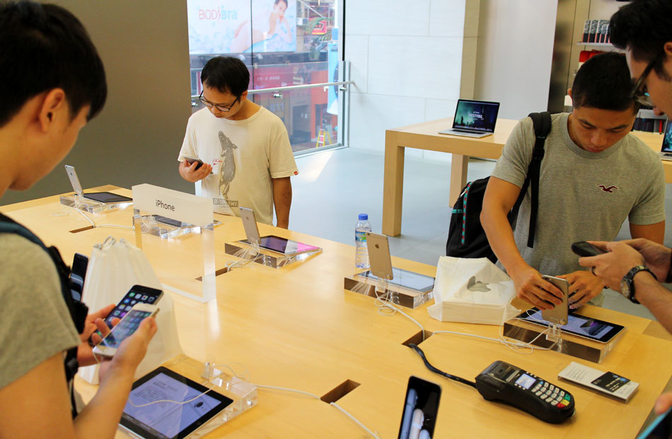蘋果iPhone 6香港發布當日：黃牛猖獗加價收貨