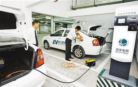 快速充電進(jìn)小區(qū)車庫(kù) 居民給電動(dòng)車充電要投幣？