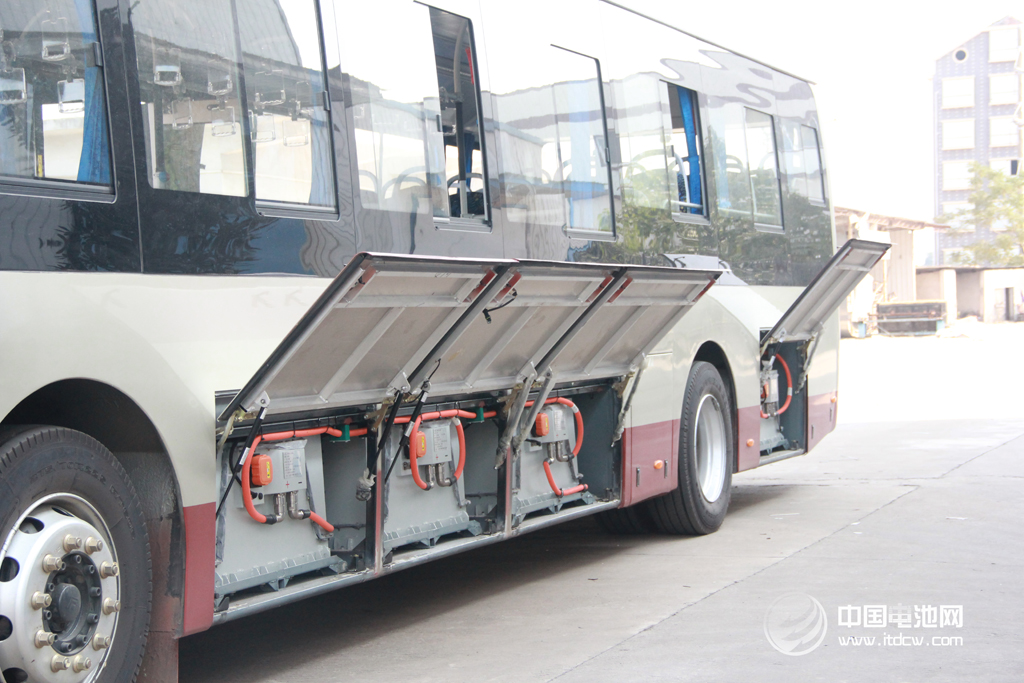 比克與安源共同開發(fā)的新能源客車均采用比克三元材料鋰離子動(dòng)力電池