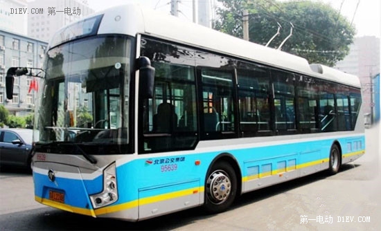 北京116路無軌電車 電池續航強堵車不擔心