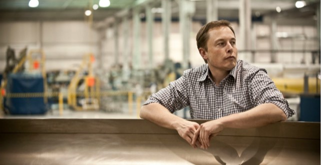 Tesla 于 2006 正式向外界宣布其存在，并且獲得了一致的好評。然而，這僅僅是浮云而已。真正的危機才剛剛開始……