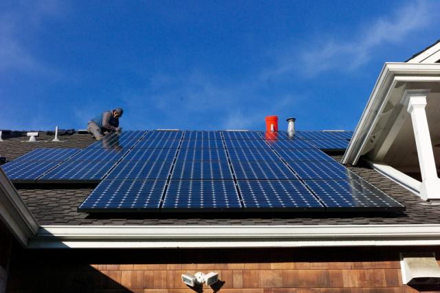 太陽能面板和電池即將改變整個能源市場 太陽能面板和電池即將改變整個能源市場