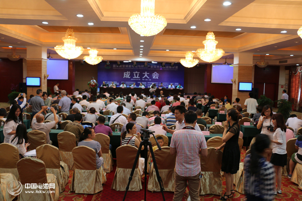 中國電池網(wǎng)出席國家儲能產(chǎn)業(yè)聯(lián)盟大會 鋰電“達沃斯”受關(guān)注
