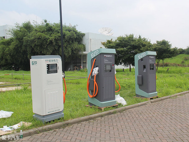 江蘇新能源汽車現(xiàn)狀：以電動大巴和充電樁為主