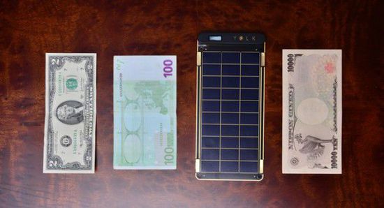 太陽能充電器 給iPhone6充電僅2.5小時