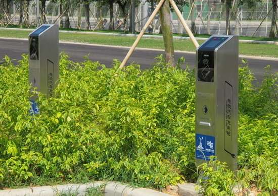 廣州上半年建成1500多個充電樁 下半年任務艱巨
