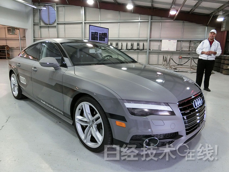 奧迪公開高速道路用自動駕駛車“Jack”內(nèi)部
