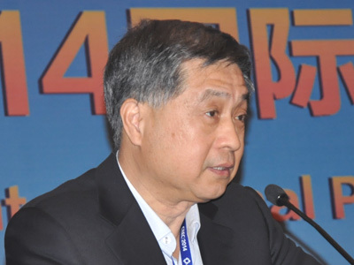 光伏協(xié)會王勃華:5年后光伏發(fā)電成本可再降5成 光伏協(xié)會王勃華:5年后光伏發(fā)電成本可再降5成