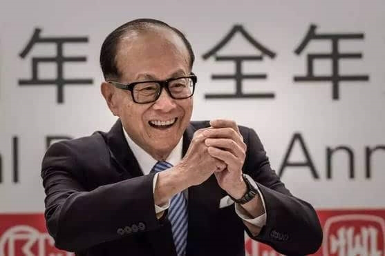 李嘉誠真的跑了嗎？地產撤退新能源汽車加注