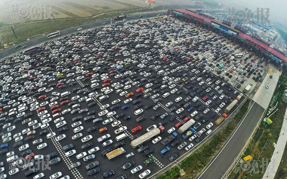 國慶假期返程紀(jì)錄片：瞧瞧，這大停車場 ！