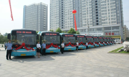 姚明德:電池技術(shù)未突破 看好氣電混合動力客車 姚明德:電池技術(shù)未突破 看好氣電混合動力客車