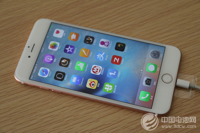 蘋果iPhone到底算不算奢侈品 衰落為期不遠(yuǎn)了? 蘋果iPhone到底算不算奢侈品 衰落為期不遠(yuǎn)了?