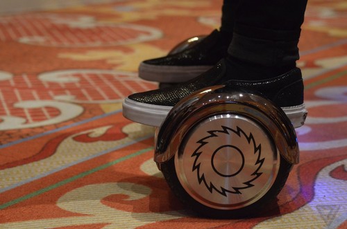 Razor Hovertrax DLX兩輪自平衡電動(dòng)車