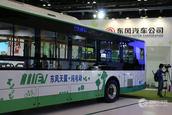 狂奔的電動(dòng)客車(chē)：補(bǔ)貼盛宴下的焦慮