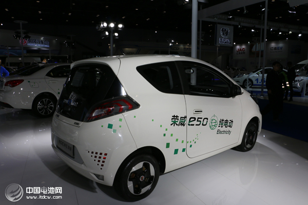 推廣目錄常態(tài)化發(fā)布 新能源汽車恢復高速增長常態(tài)