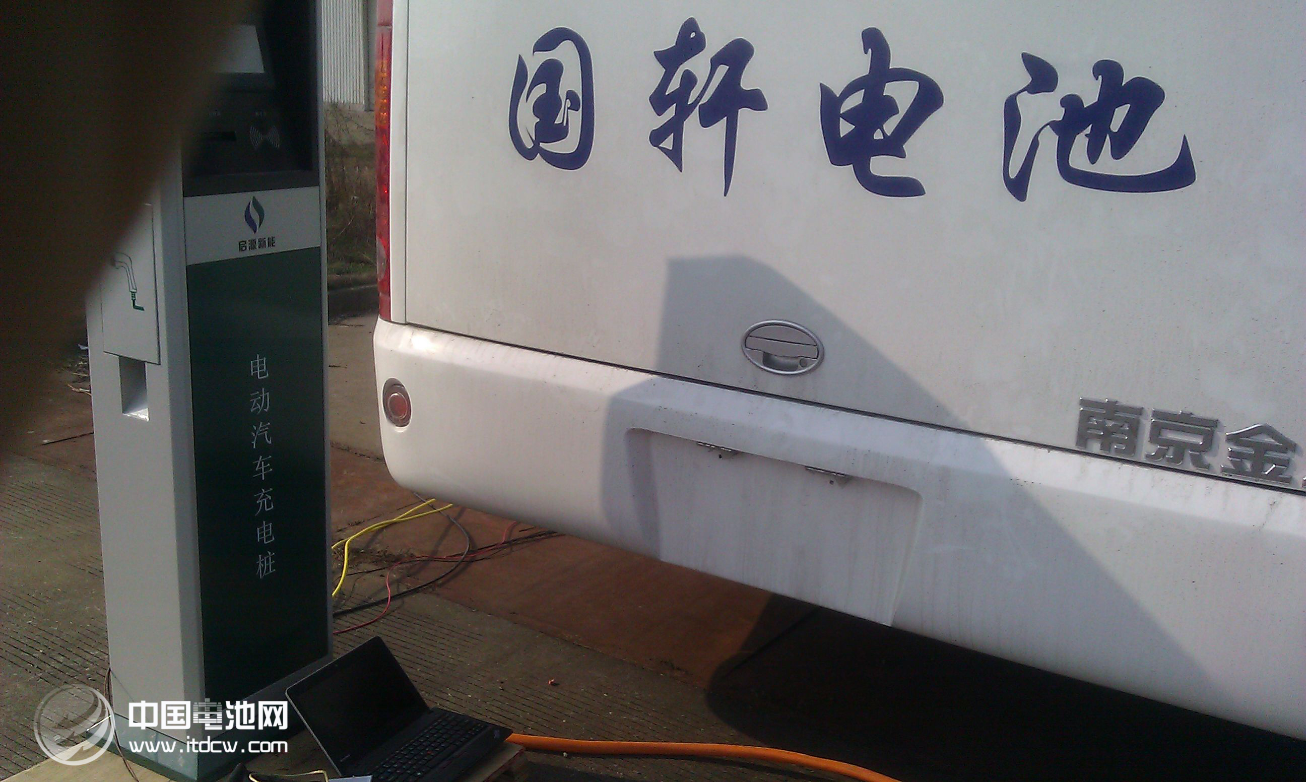 解讀新能源客車動(dòng)力之爭(zhēng) 三元鋰電池將復(fù)出？