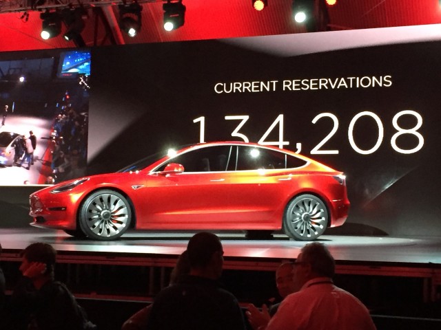會晤韓企 特斯拉為model 3找電池供應商