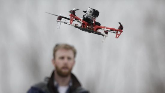 無人機銷量成倍暴漲 但投資量卻在不斷下降 無人機銷量成倍暴漲 但投資量卻在不斷下降