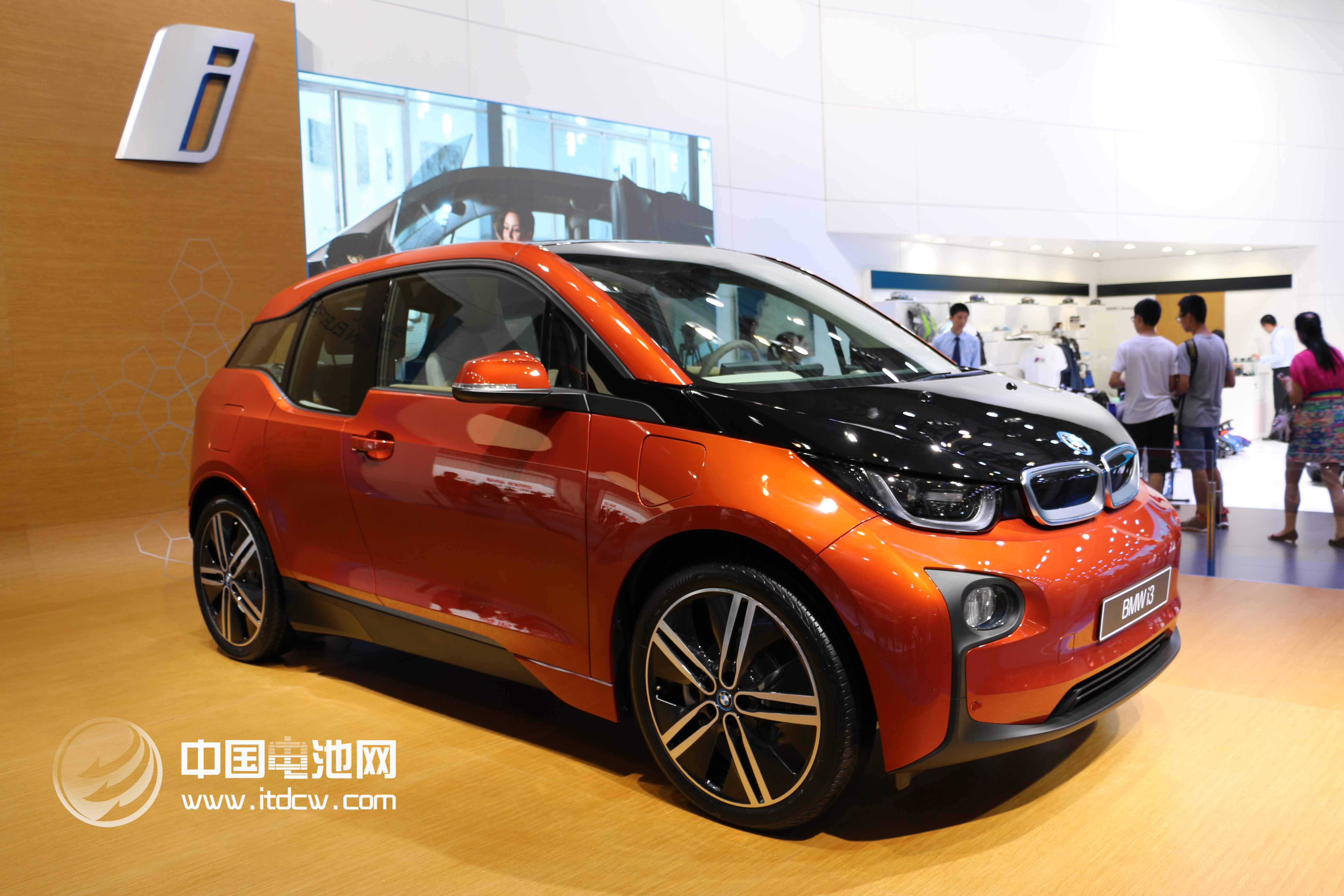 汽車產(chǎn)業(yè)瀕臨衰退 總體銷量創(chuàng)新高但增長(zhǎng)盛宴將結(jié)束