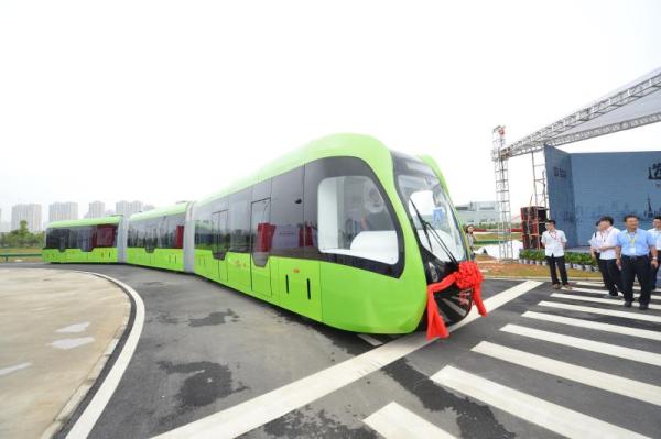 全球首輛智能軌道列車