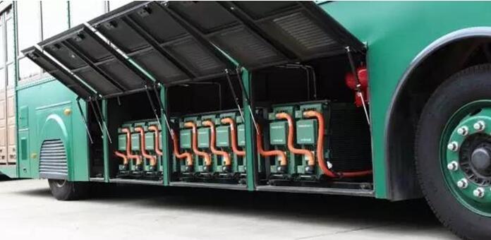 裝載了世界領先鈦酸鋰電池的鐺鐺車