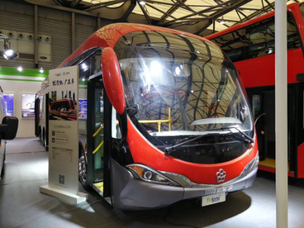 銀隆13.7米純電動(dòng)公交車(chē)