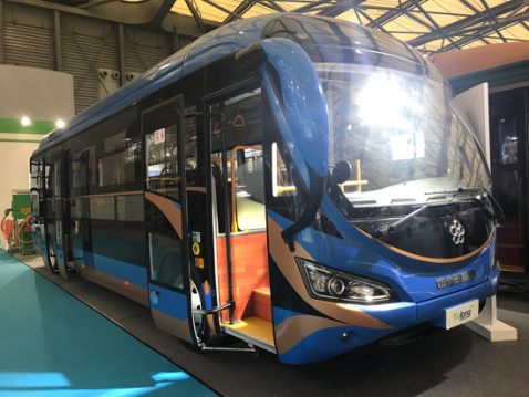 銀隆10.2米純電動(dòng)廣告車(chē)
