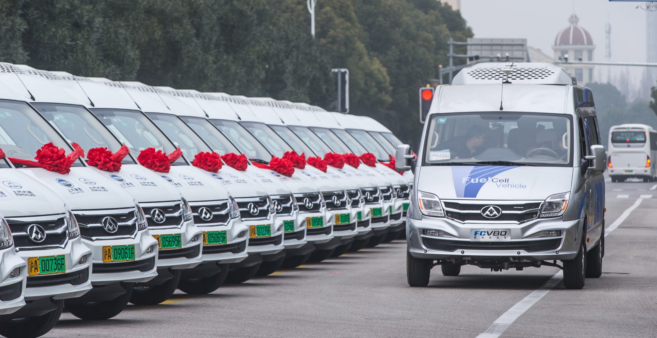 主流車企搶跑 氫燃料電池車商業(yè)化落地進入倒計時