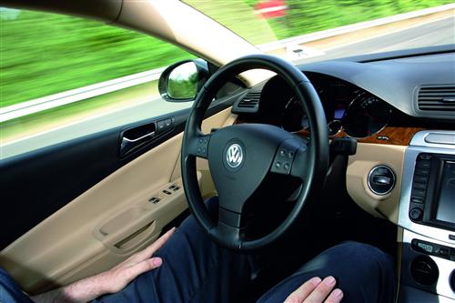 汽車也要過“駕考” 北京發布首份自動駕駛規范