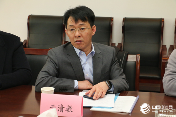 鋰電“達(dá)沃斯”論壇/電池百人會(huì)秘書長(zhǎng)、中國(guó)電池網(wǎng)創(chuàng)始人/董事長(zhǎng)于清教
