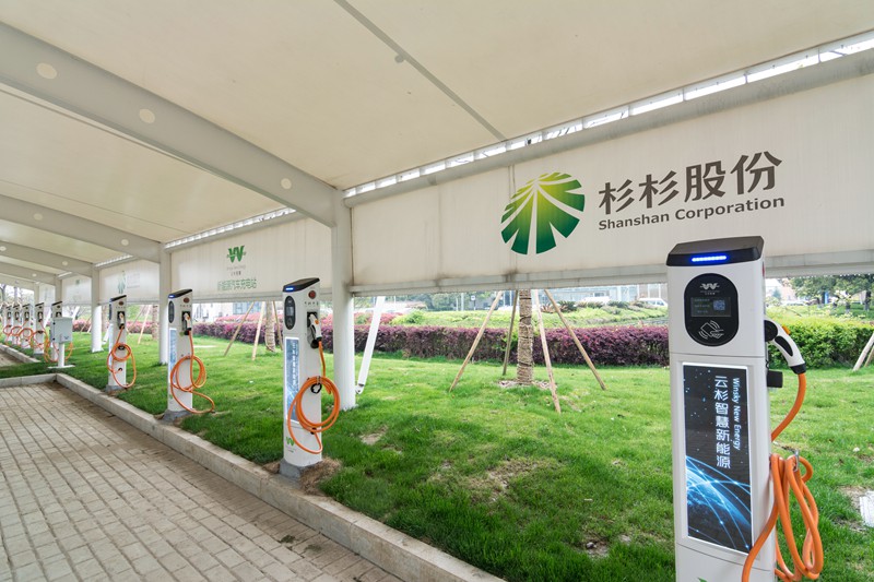杉杉股份2017年凈利同比增171% 正極材料是營收關(guān)鍵