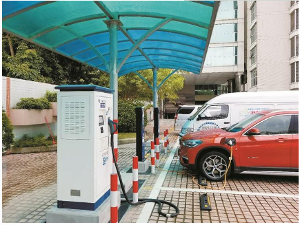 油電混合車遭遇充電難 市民呼喚充電設施和相關配套更給力 油電混合車遭遇充電難 市民呼喚充電設施和相關配套更給力