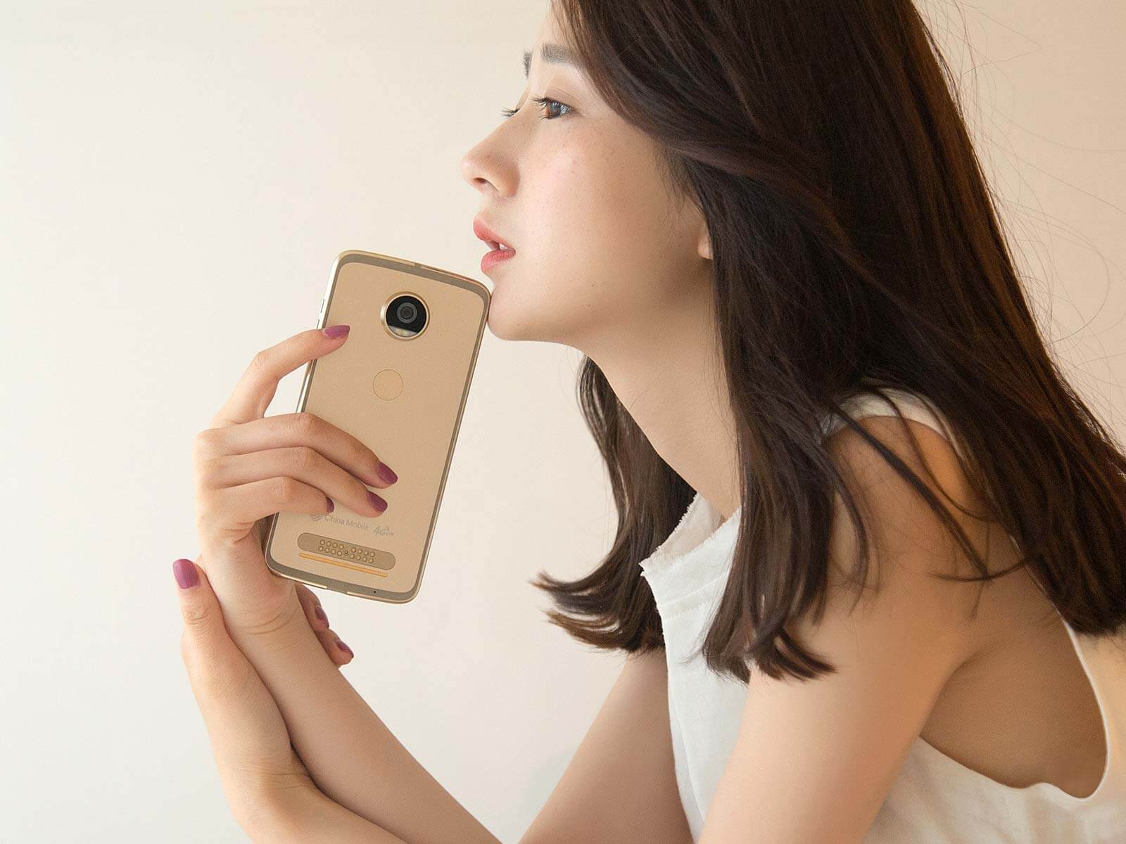 聯(lián)想、黑莓推新機再闖“紅海” 手機老將能否掀波瀾