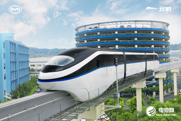 2016年10月，比亞迪發布跨座式單軌“云軌”