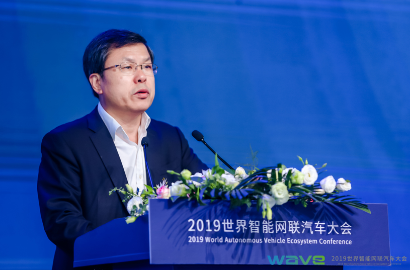 2020年我國(guó)智能網(wǎng)聯(lián)汽車市場(chǎng)規(guī)?；虺?000億 商業(yè)模式存疑慮