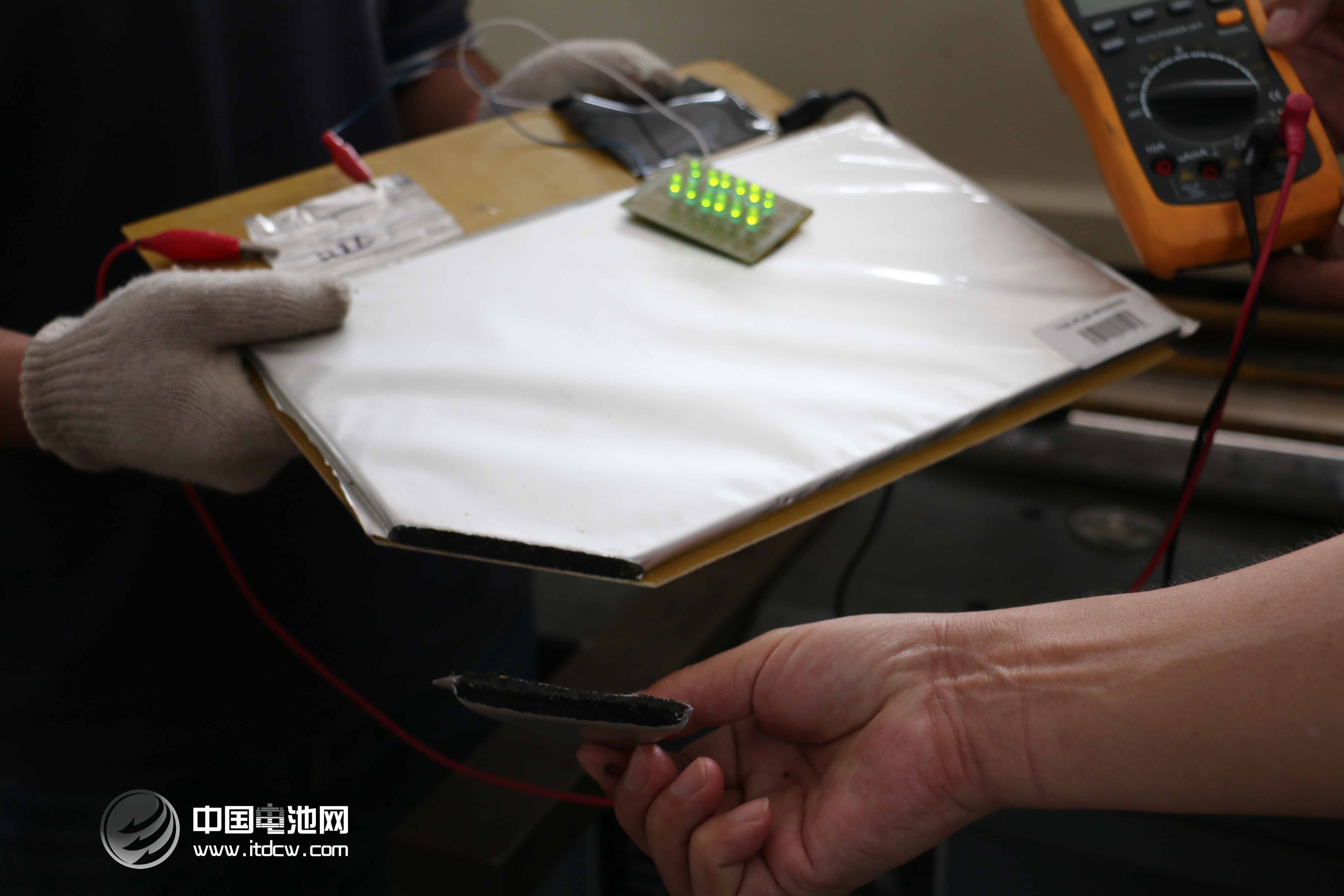 疊片電池